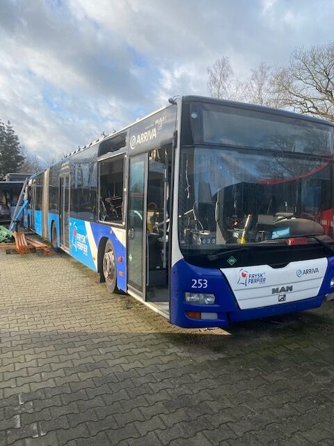 MAN A23 Gelenk cng Bus. Über 50 Busse bis Bj 2018 auf Lager articulated bus for parts