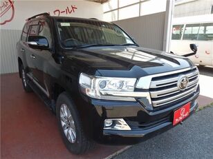 Toyota LAND CRUISER 200 SUV