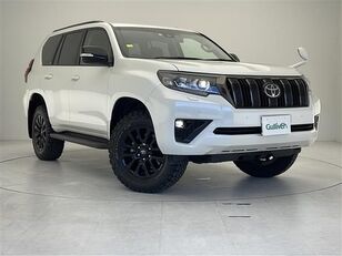 Toyota LAND CRUISER PRADO SUV