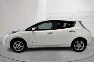 Nissan LEAF hatchback