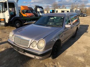 Mercedes-Benz E220 D Hearse - Leichenwagen - Benzin