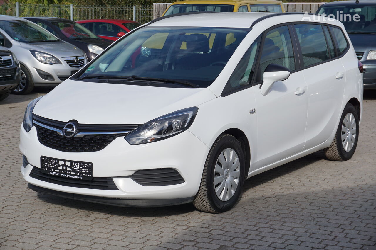 https://autoline.com/img/s/automobile-minivan-Opel-Zafira---1696944931131676406_big--23062214184809862000.jpg