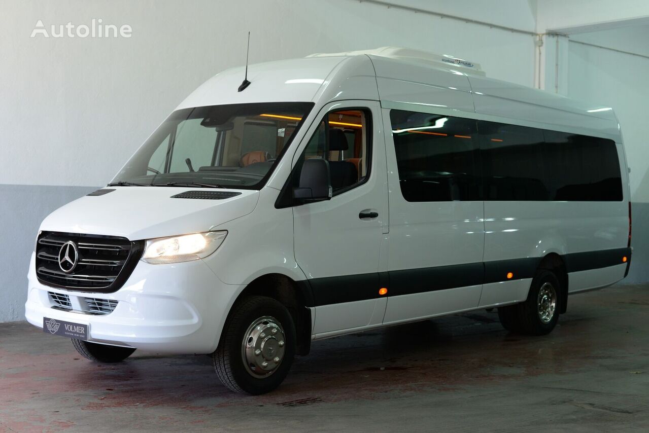 new Mercedes-Benz Sprinter 517CDI Minibus passenger van