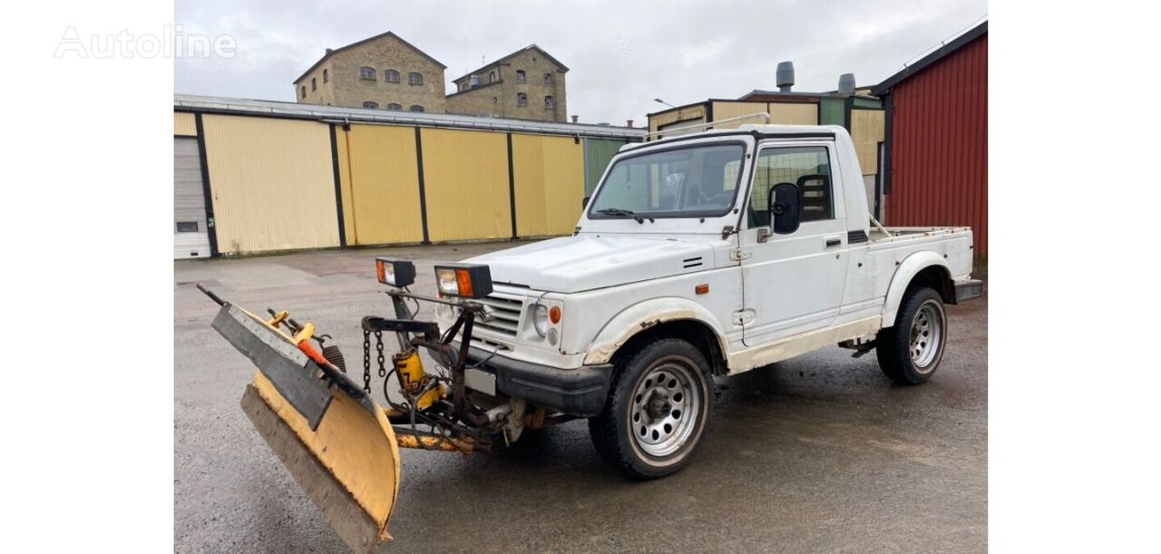 SUZUKI Vitara snow plow pickup for sale Slovakia Trstin, DZ25462