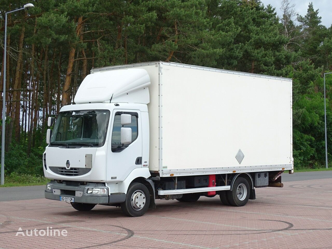 Renault MIDLUM  box truck