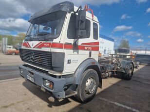 Mercedes-Benz 1735 chassis truck