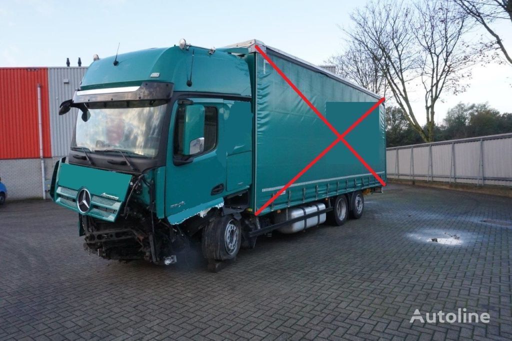 damaged Mercedes-Benz ACTROS 2548 / RETARDER / ONLY 461779 KM / ONLY CHASSIS / DOUBLE  chassis truck