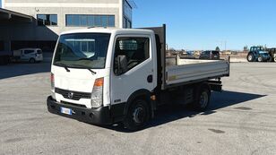 Nissan 110  flatbed truck < 3.5t