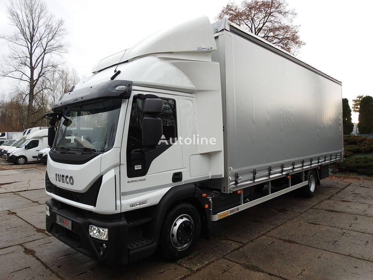 new IVECO Eurocargo 120-250 P+P +HF curtainsider truck