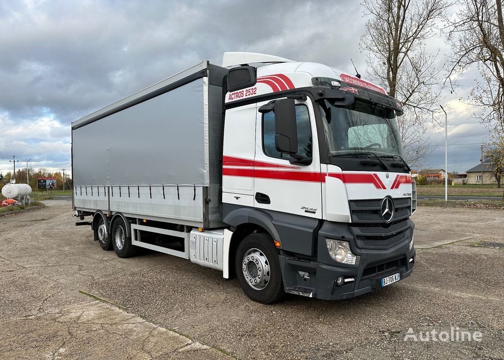 Mercedes-Benz ACTROS 2532 curtainsider truck