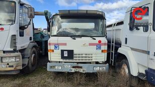 Camión cisterna Nissan ECO T135 matrícula M8737WN. FBD137 fuel truck