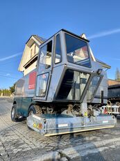 OLYMPIA XL110 MILLENIUM 4X4 ice resurfacer zamboni for sale image 4 OLYMPIA XL110 MILLENIUM 4X4 ice resurfacer zamboni image 4