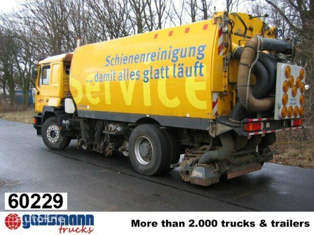 MAN T31 19.314 4x2 Standheizung/eFH road sweeper