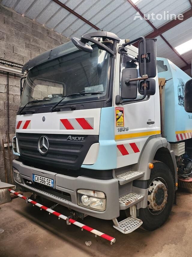 Mercedes-Benz Axor 1829 road sweeper