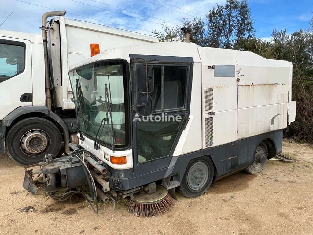 Ravo 5002ST road sweeper for parts