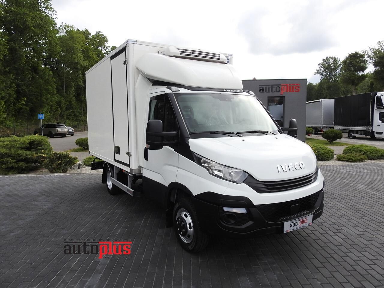 IVECO DAILY 35C15  refrigerated truck
