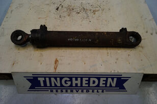 Volvo L120 hydraulic cylinder