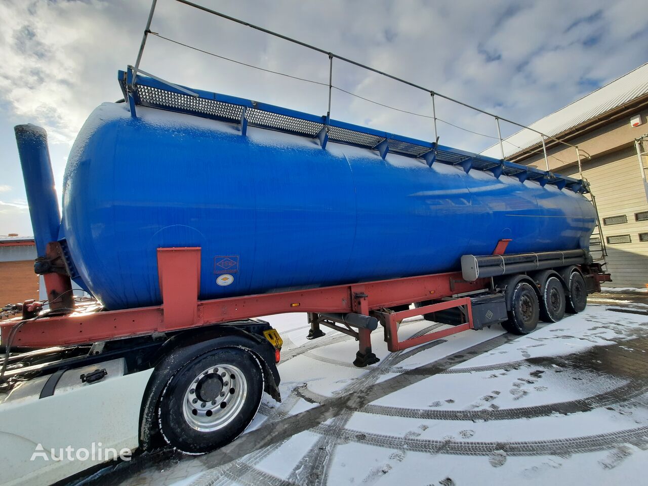 Feldbinder KIP 60.3 silo tank trailer
