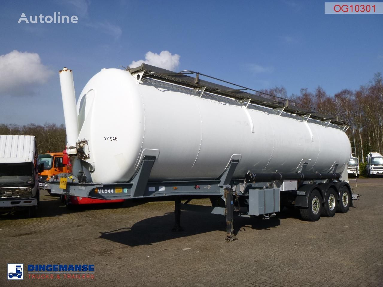 Gofa Powder tank alu 58 m3 (tipping) silo tank trailer