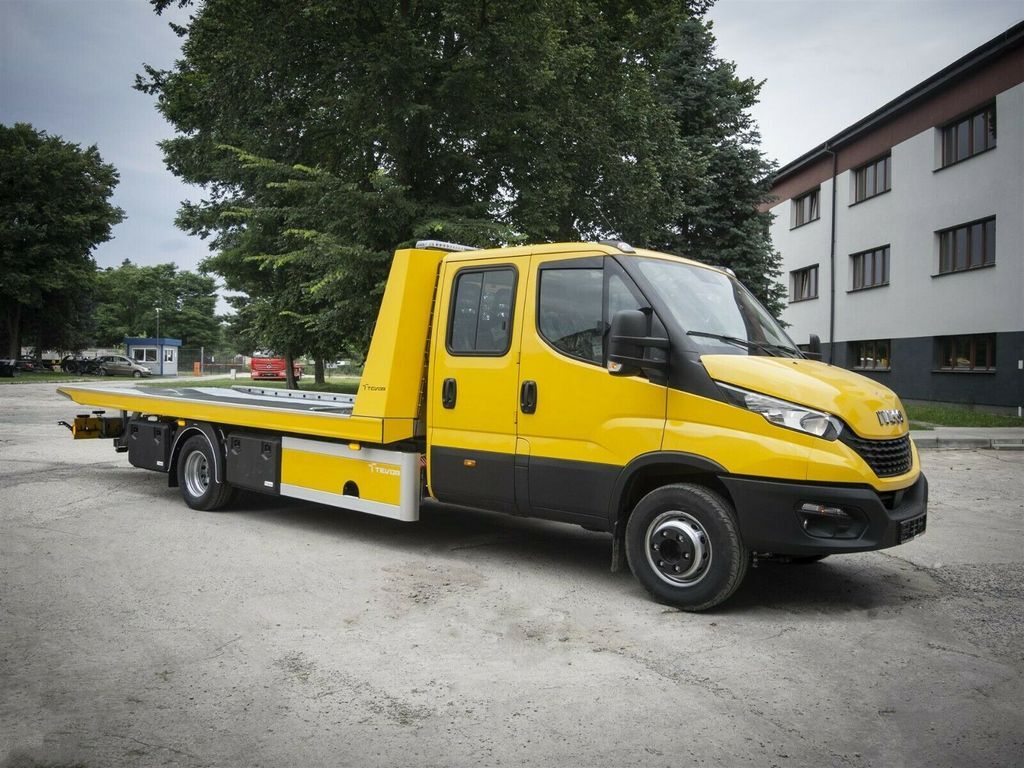 new IVECO DAILY 70C18H  tow truck