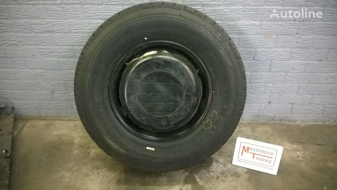 Michelin 285/70 R 19.5 truck tire